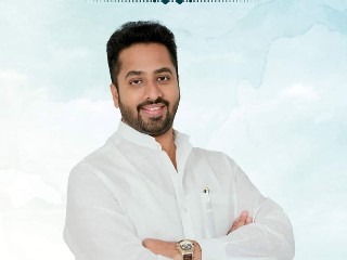  Pratik Prakash Kadam